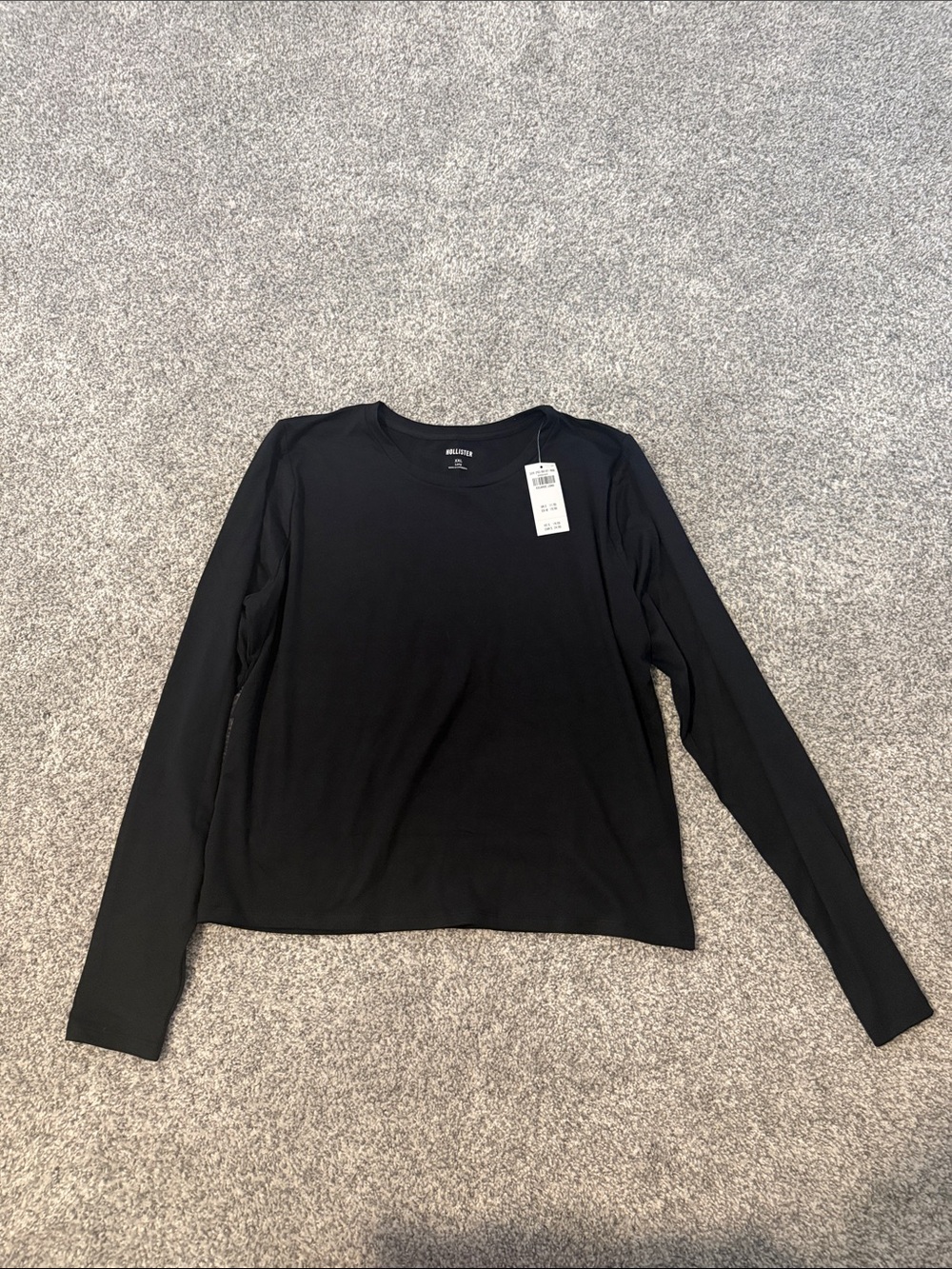 Hollister XXL LONG -  Black Long-Sleeve Crewneck Tee